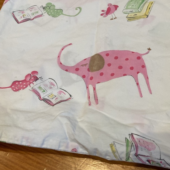 POTTERY BARN KIDS *Standard* Pillowcase Book Lover Animals Whimsical Organic - Picture 1 of 5